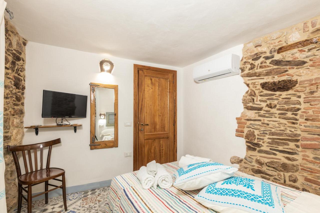 Hotel Bed And Terrace Caterina Baunei Exterior foto