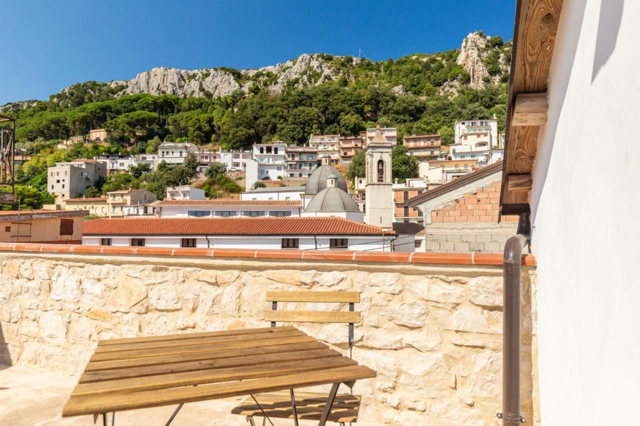 Hotel Bed And Terrace Caterina Baunei Exterior foto